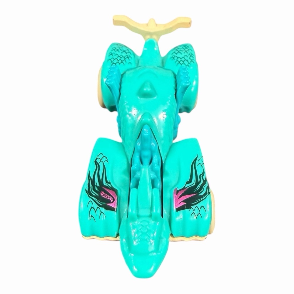 Hot Wheels 2022 Street Beasts Knight‎ Draggin' Toy Car